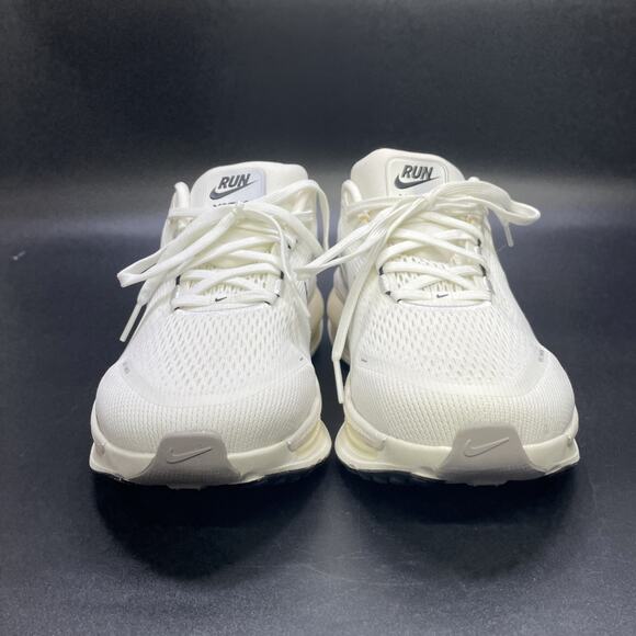 NOB Nike ZoomX Vomero 18 Mens US 10 Running Shoe Wht/Blk Coconut Milk HM6803-101 main image 10